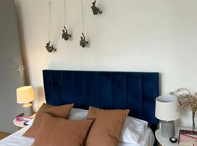 Aphrodite 2 Bedroom Down Town Apartmán *