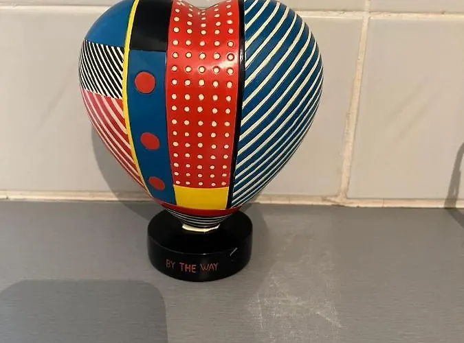 Aphrodite 2 Bedroom Down Town